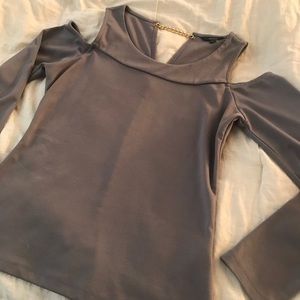 Guess open shoulder gray top
